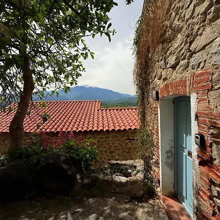 Charming Stone House Сasa de vacaciones Eus
