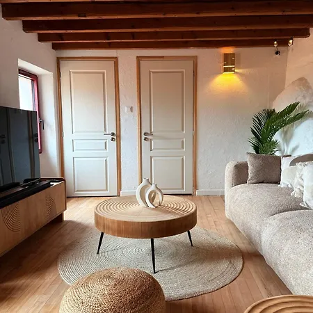 Charming Stone House Dom wakacyjny Eus