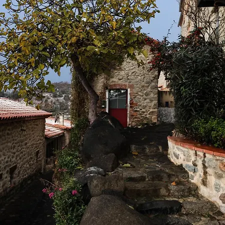 Charming Stone House In - Vue Sur Les Montagnes & Confort 2025 Eus
