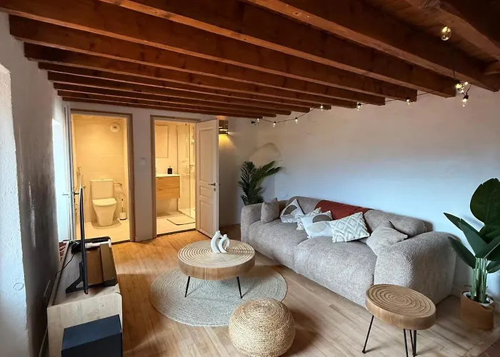 Charming Stone House In - Vue Sur Les Montagnes & Confort 2025 Casa de Férias